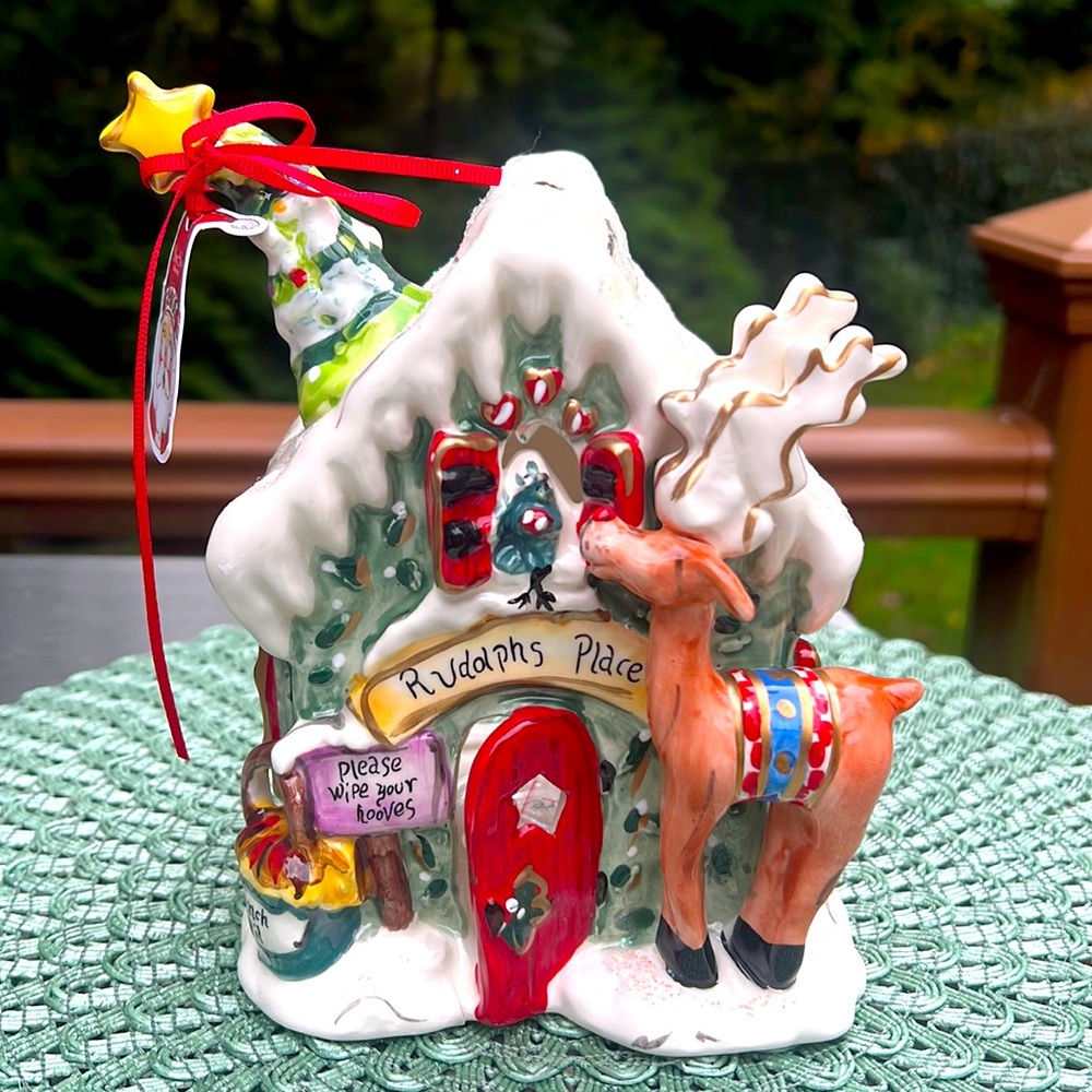 New, blue sky, clayworks, Rudolph’s place tea light candle house, 2009.